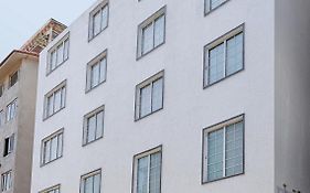 The Gordon House Hotel - Near Gateway Of India